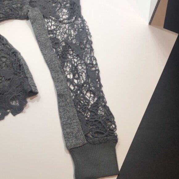 VENUS Top - Picture 8 of 10